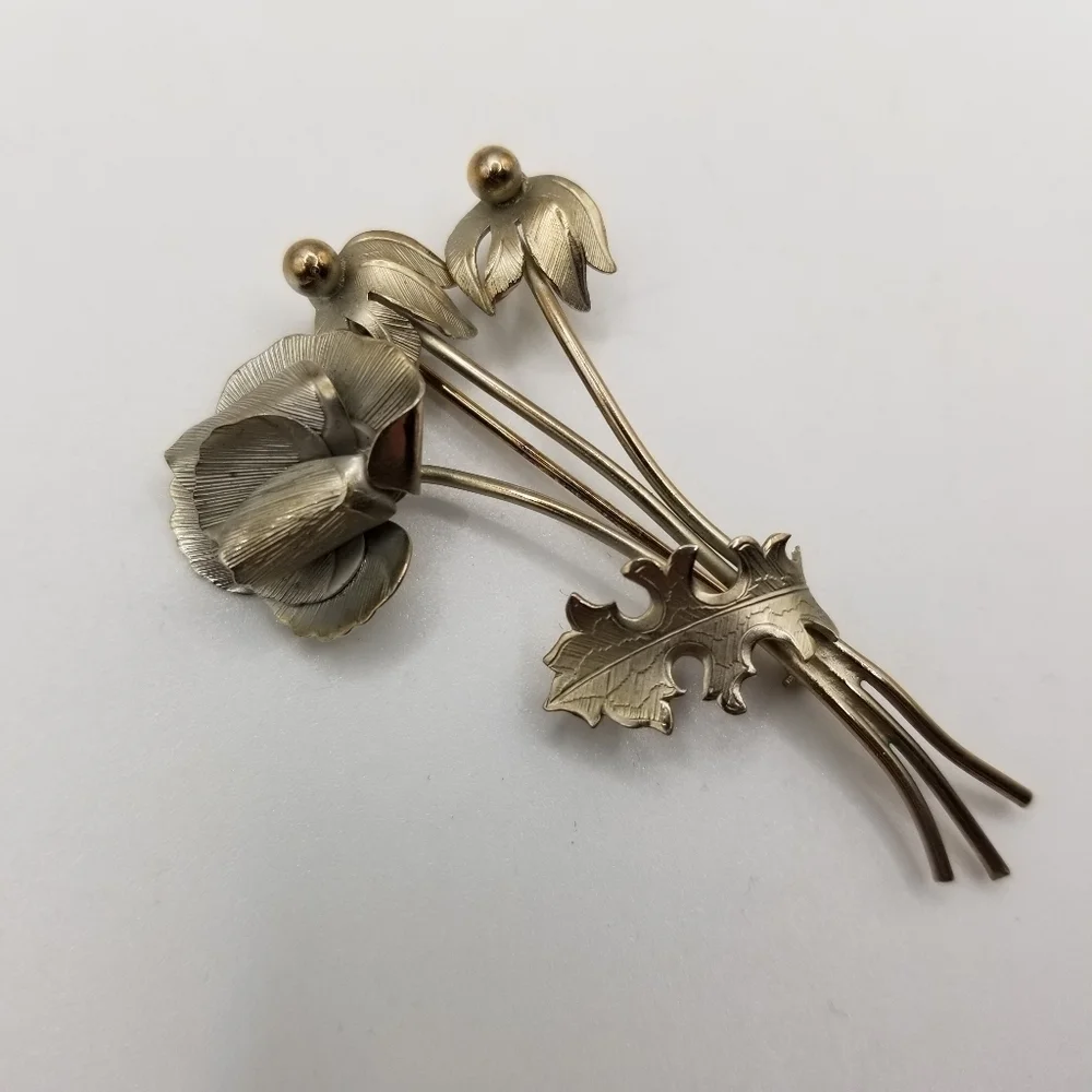 GioVanni Di Rocco Silver Tone Metal Wild Flower Pin Brooch Realistic Signed 70s